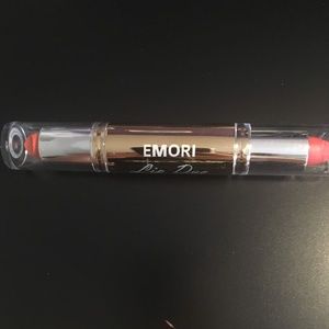 Light and Dark Orange Lipstick Duo